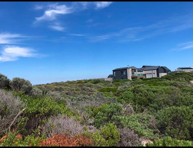 LAND FOR SALE IN ROMANSBAAI ESTATE
